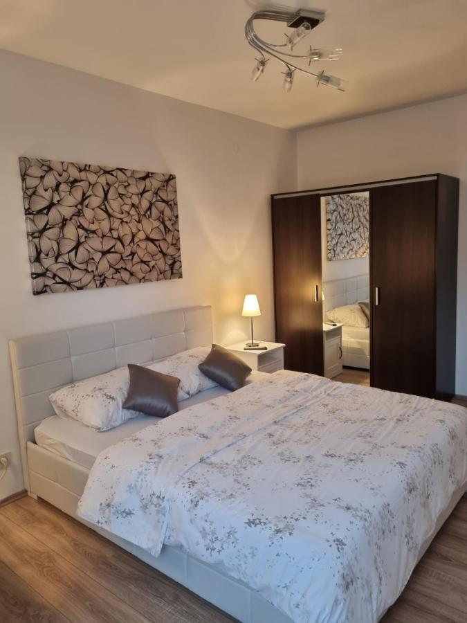 Luxury Nuneni Lägenhet